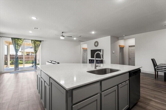 Building Photo - 18017 Nepi Dr