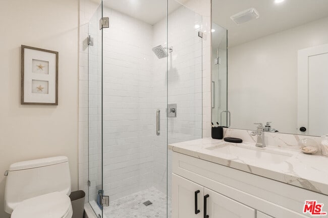 Building Photo - 329 Rosemont St