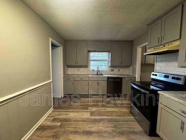 Building Photo - 406 Garden Homes Cir