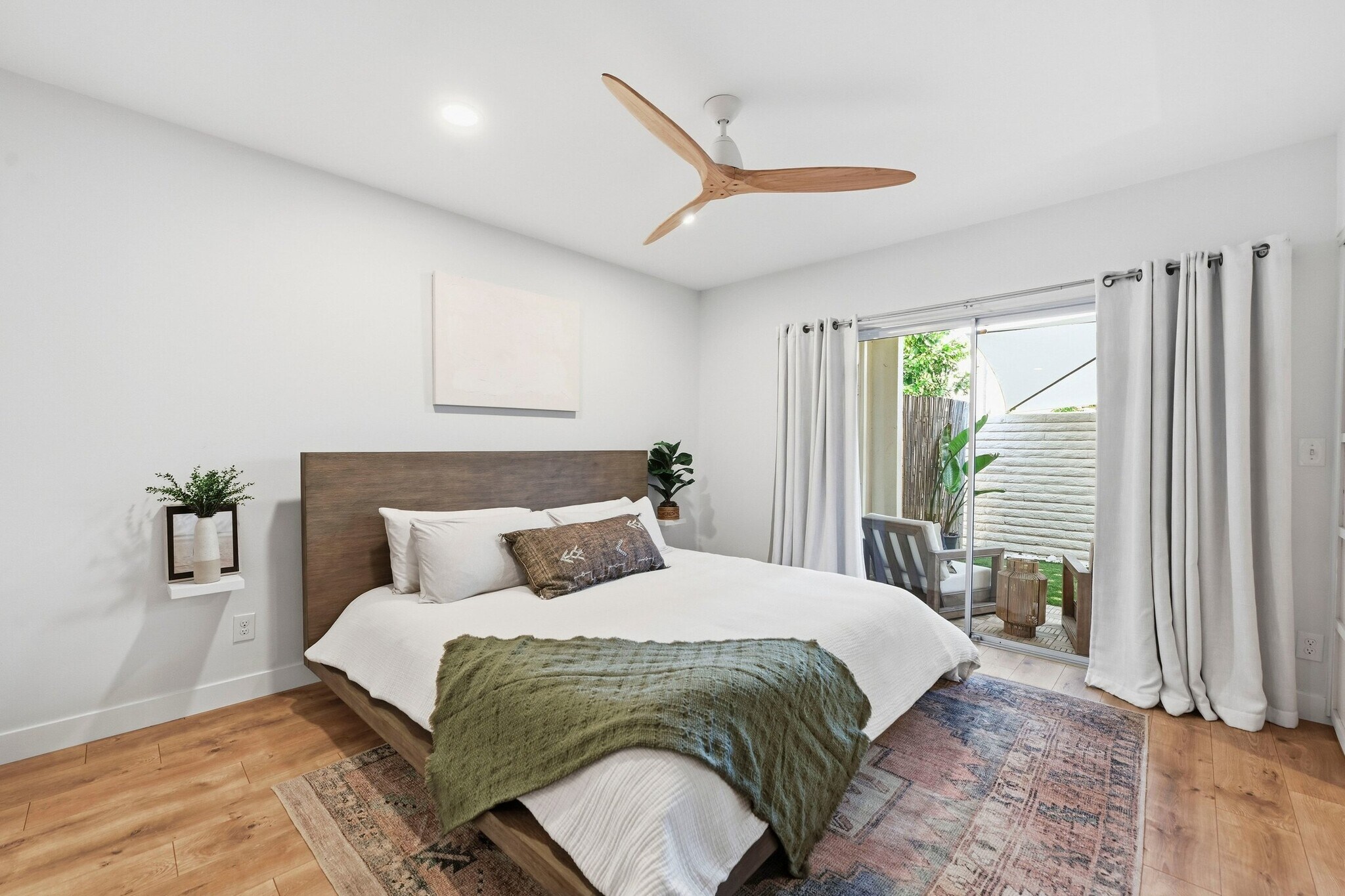 Building Photo - 7021 Estrella de Mar Rd