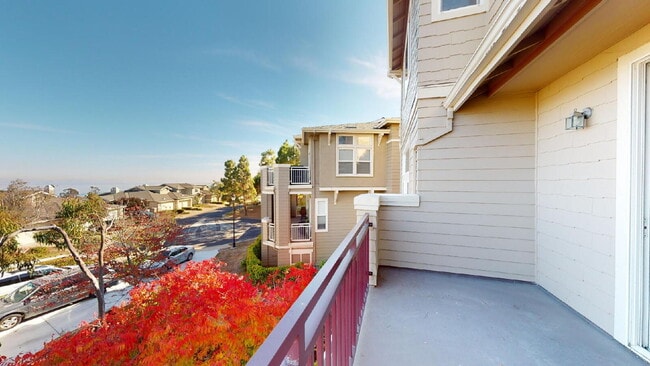 Building Photo - 123 Warbler Ln