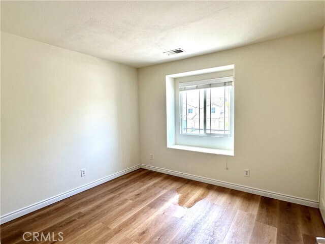 Building Photo - 6542 Gladiola St