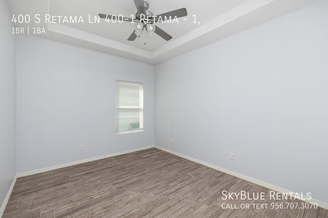 Building Photo - 400 S Retama Ln