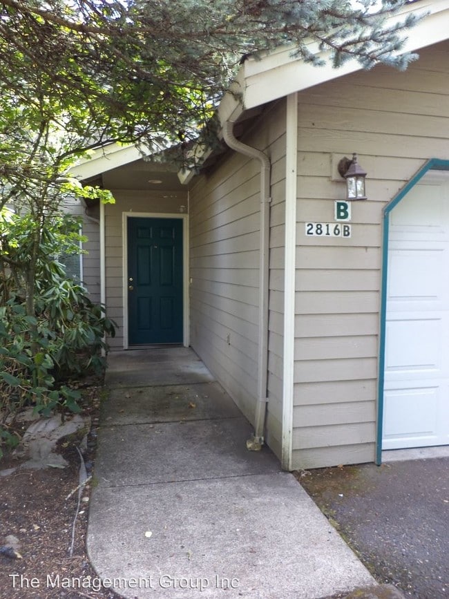 Building Photo - 2816 Falk Rd