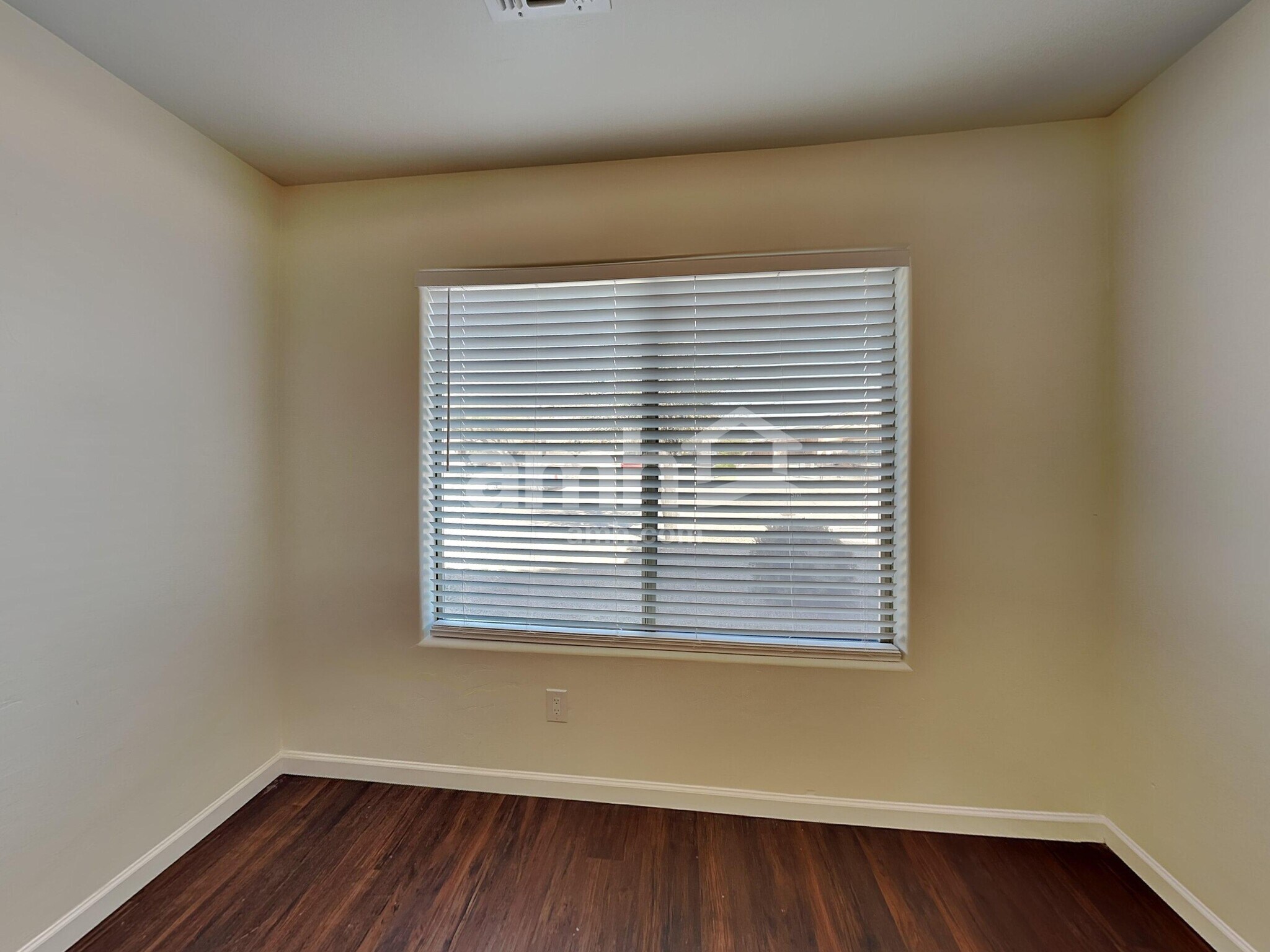 Building Photo - 10706 S Distillery Canyon Spring Dr