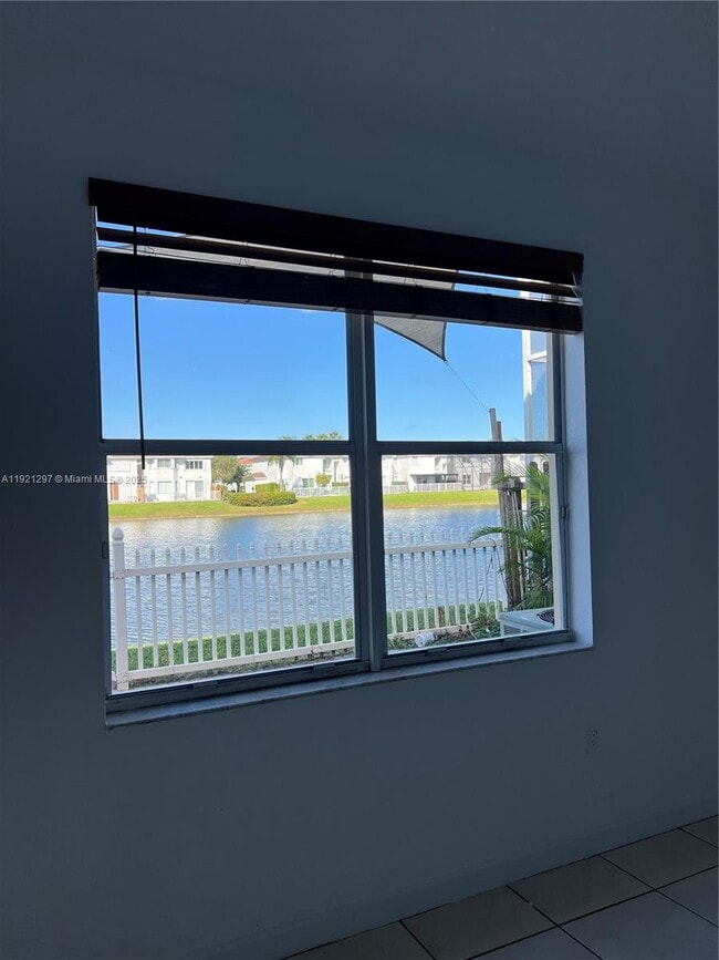 Building Photo - 11541 NW 68th Terrace