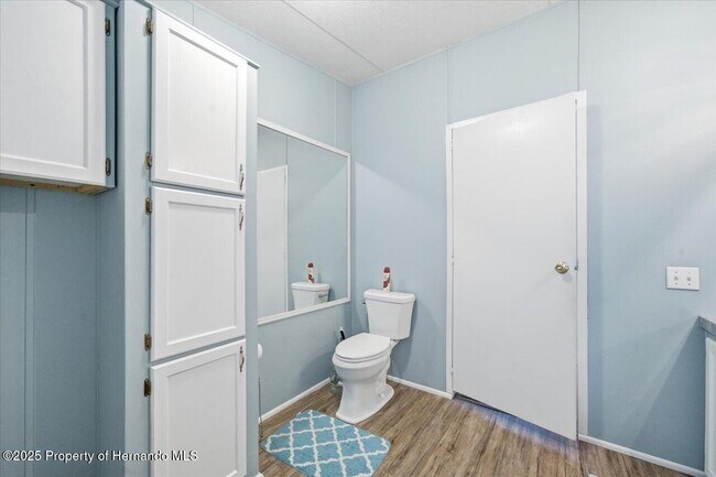Building Photo - 6715 W Richard Dr