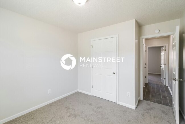 Building Photo - 4 Bedroom Pet-Friendly Home in REX, GA with Main Street Renewal