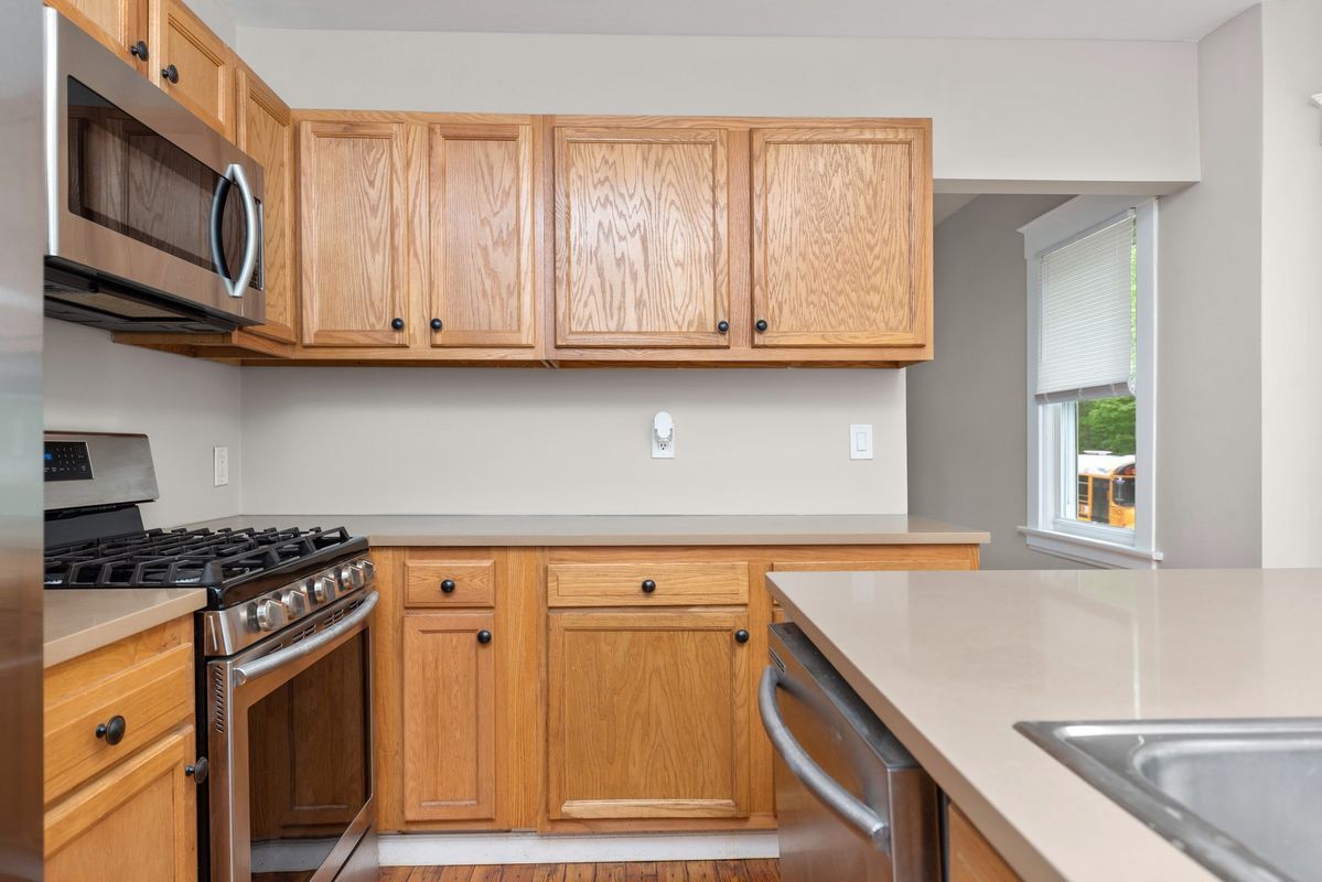 Building Photo - 6717 E Ledge St