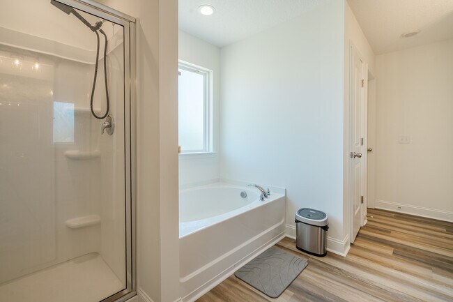 Building Photo - 158 Legacy Ln