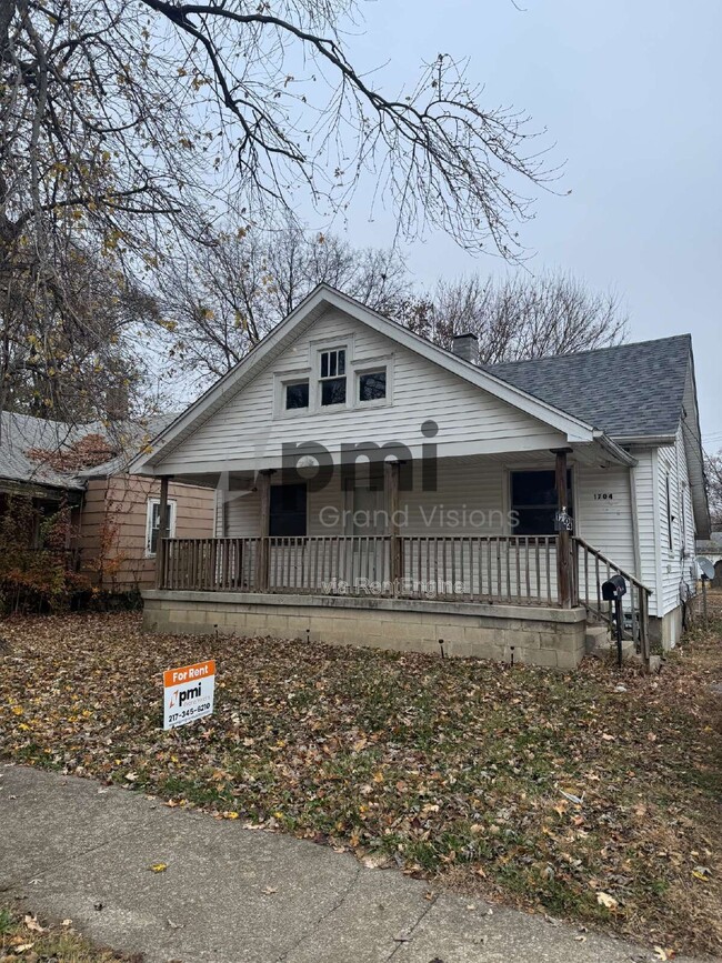 Building Photo - 1704 N Gulick Ave