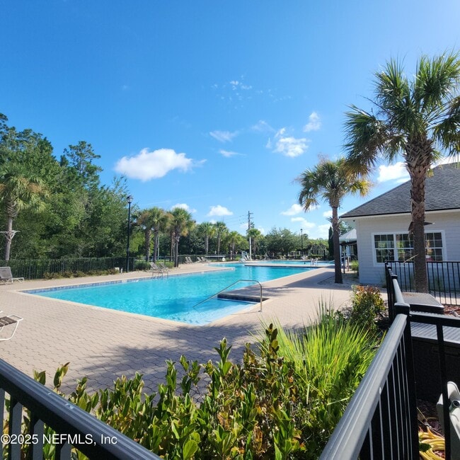 Building Photo - 15307 Bareback Dr