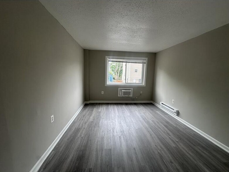 Building Photo - 1837 Marion Barry Ave SE