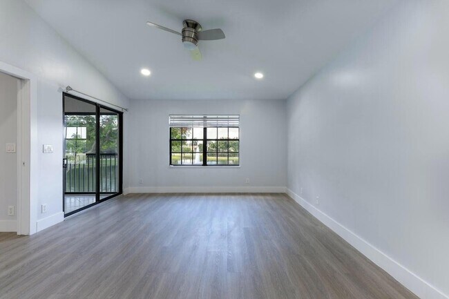 Building Photo - 22791 Trelawny Ter