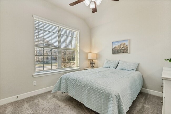 Building Photo - 2424 Preakness Pl
