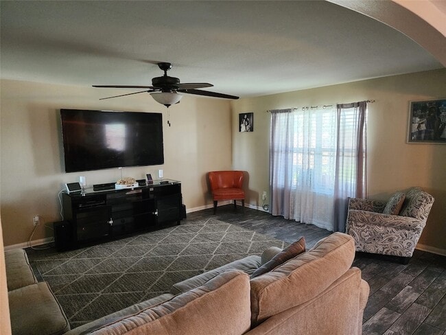 Building Photo - 1843 Garnet Breeze Dr