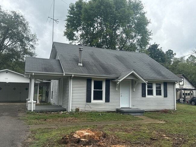 Primary Photo - 114 Double Springs Rd