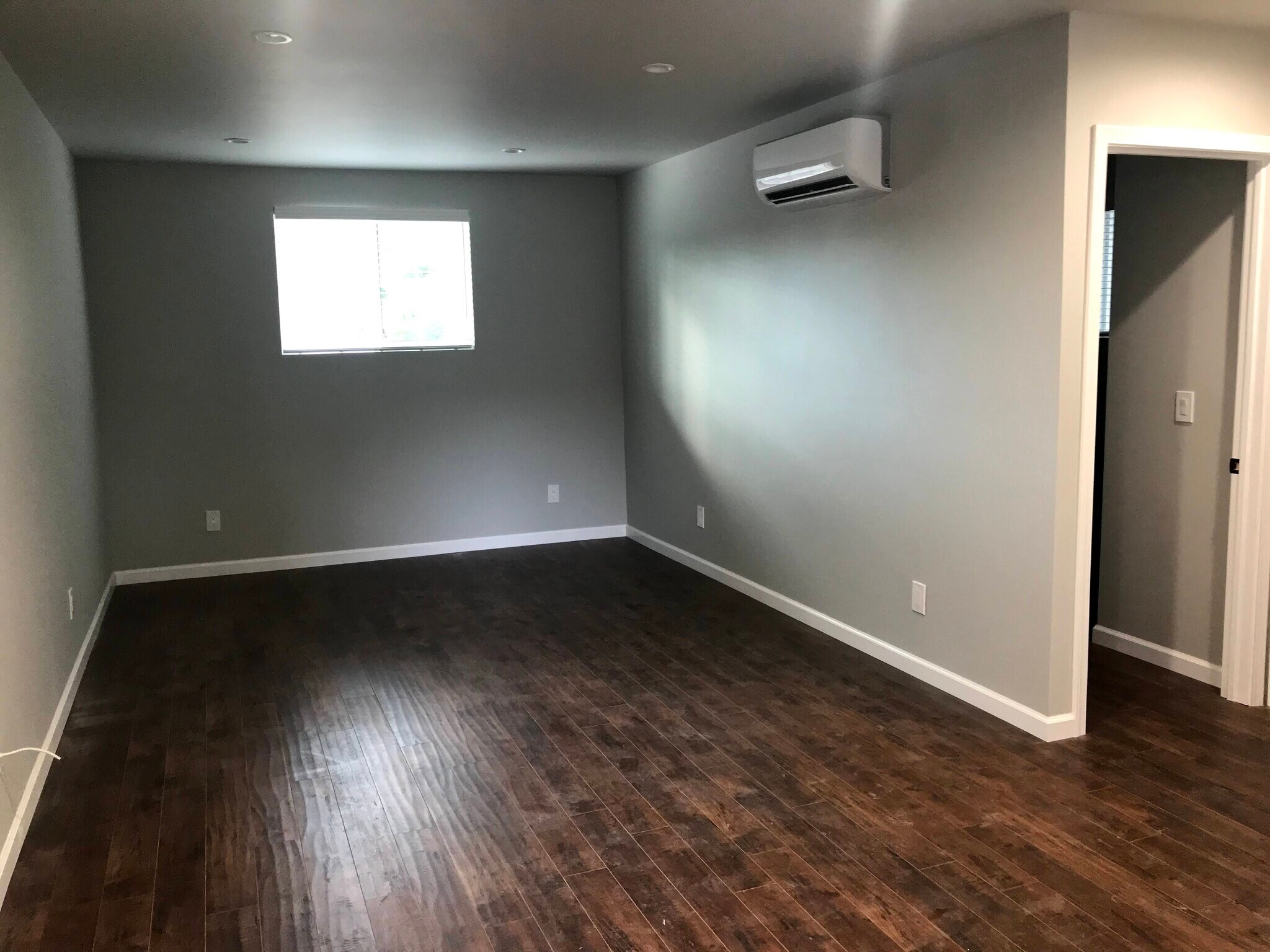 Living room - 19725 Hiawatha St