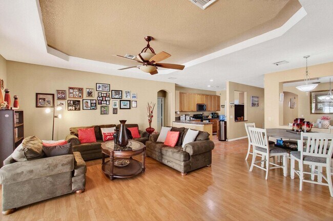 Building Photo - 5057 Sancerre Cir