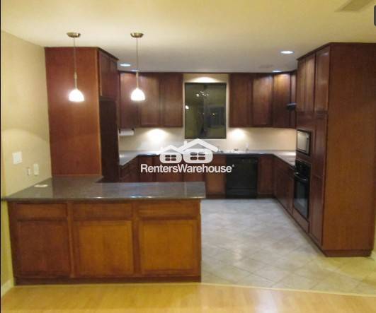Building Photo - 3814 W El Caminito Dr