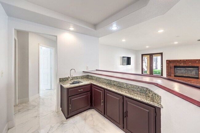 Building Photo - 3743 Lone Mesa Dr