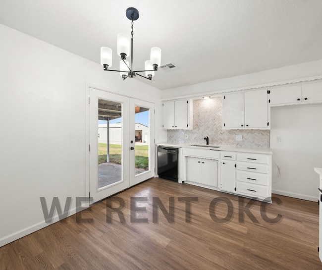 Building Photo - 16391 Lynn St