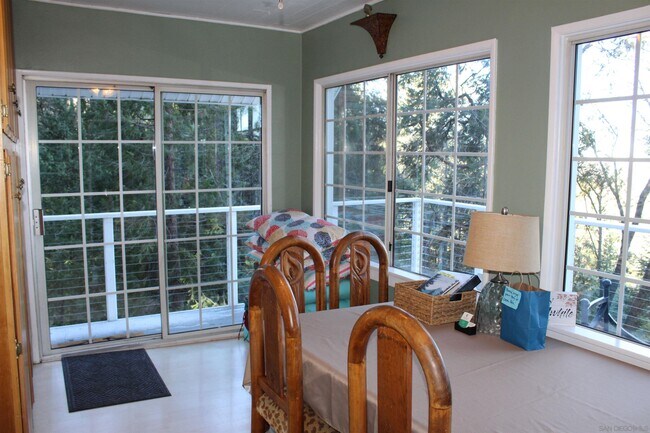 Building Photo - 23984 Skyland Dr