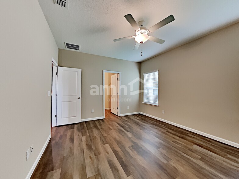 Building Photo - 368 Stone Arbor Ln