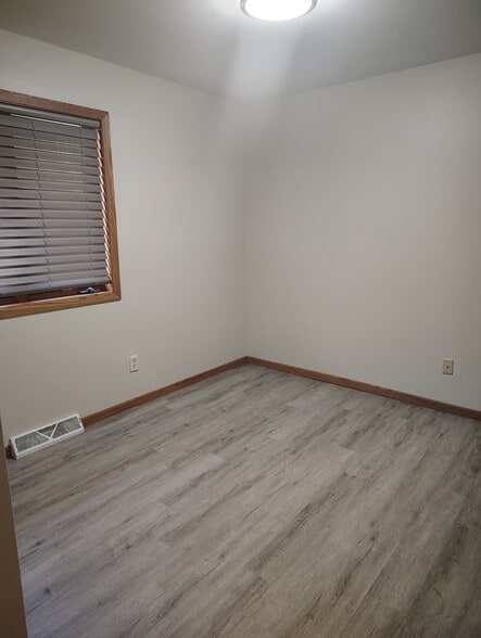 Bedroom #2 - upstairs - 700 Iroquois Ct