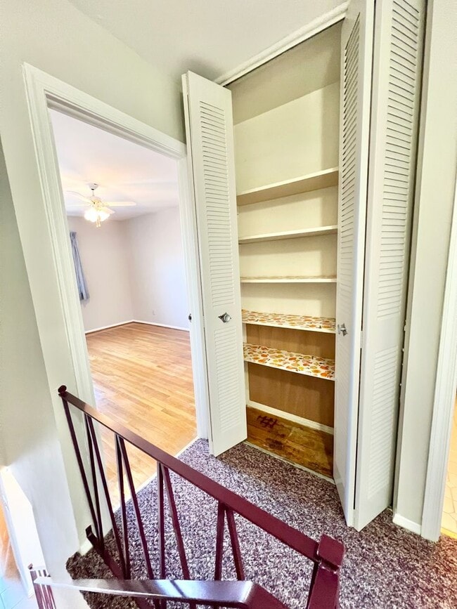 Building Photo - ***Waterfront Condo W/S/T INCLUDED!