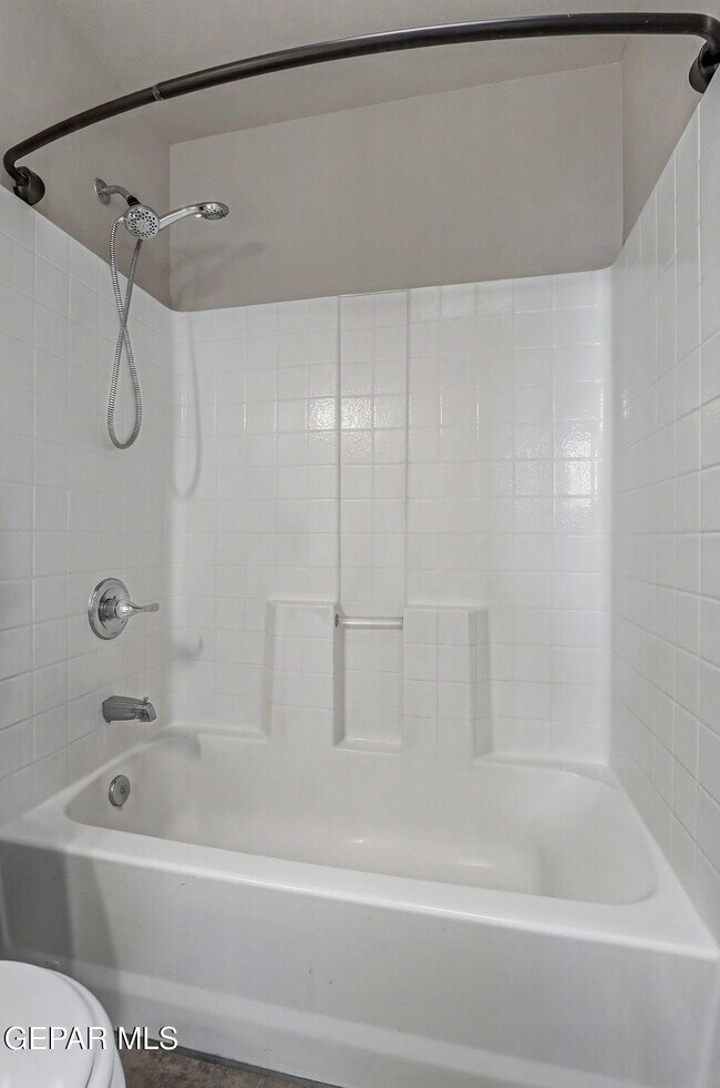 Building Photo - 3165 Sarina Cir