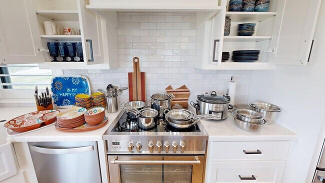 Building Photo - 5110 TX-OSR