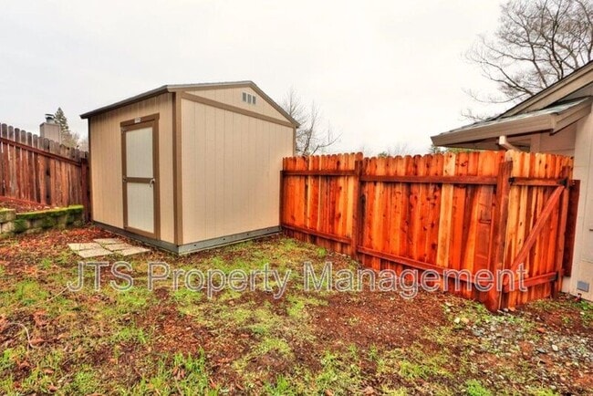 Building Photo - 5248 Phoenix Ridge Pl