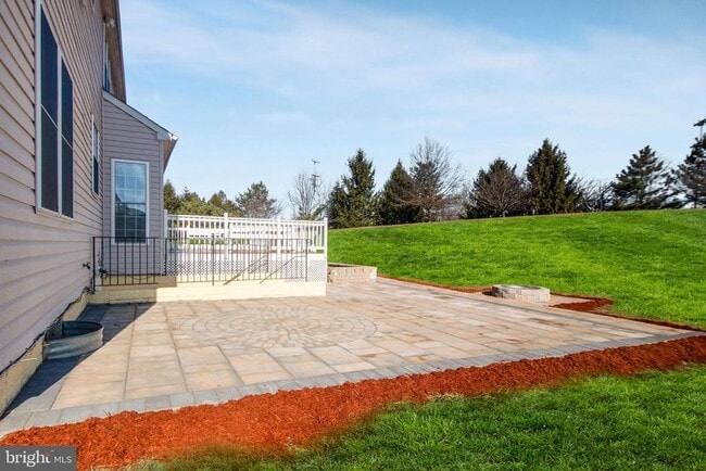 Building Photo - 15309 Lions Den Rd