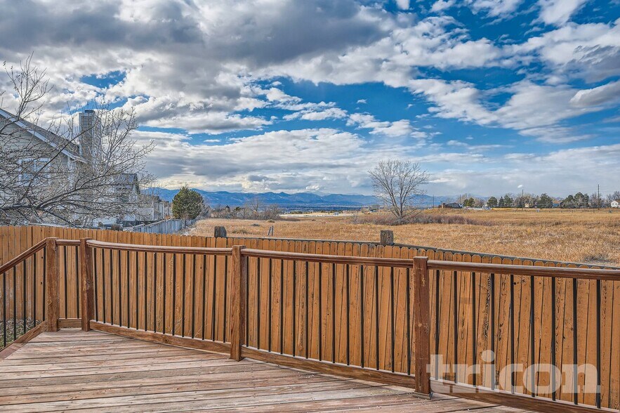 Building Photo - 995 Cobblestone Dr