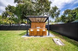 Building Photo - 1 br, 1 bath House - Colombia Ests