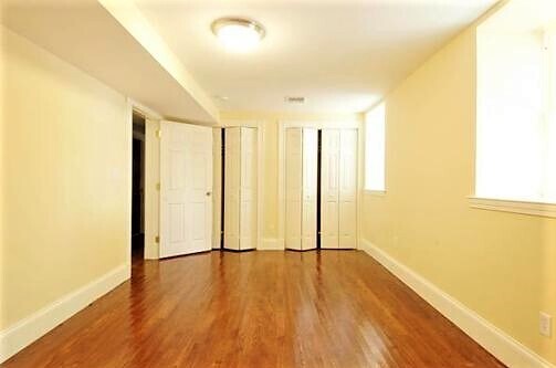 Building Photo - 17 Parker Hill Ave