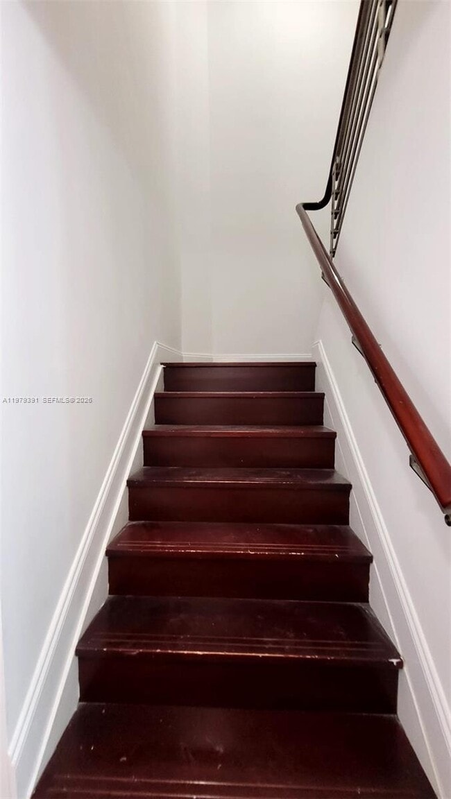 Building Photo - 41 SE 5th St