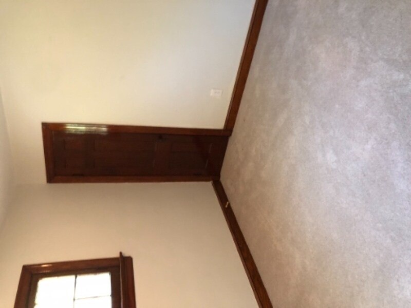 Building Photo - 8905 Lucerne Ct