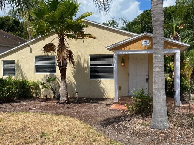 Primary Photo - 116 N Evergreen Ave