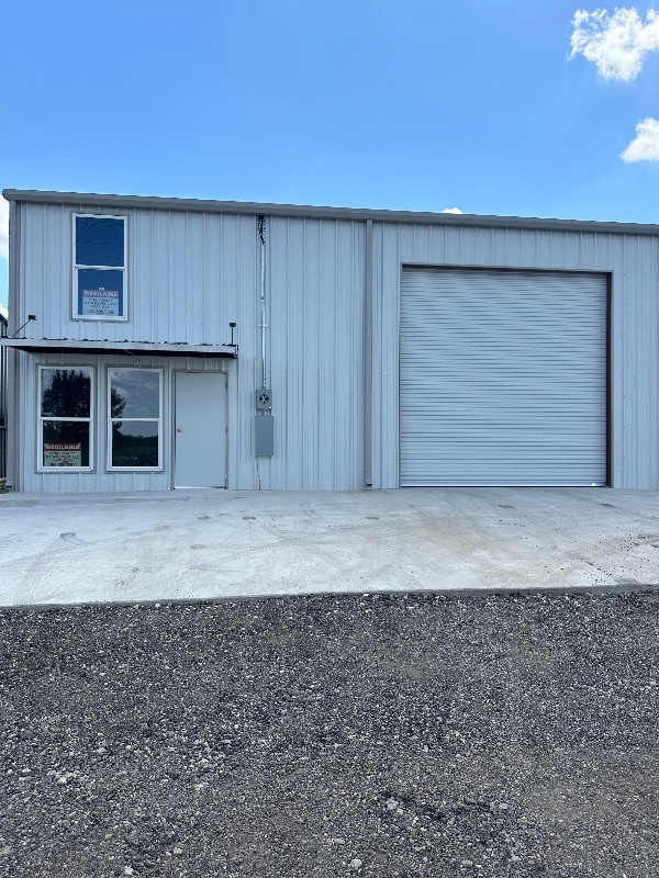 Building Photo - 4070 Old Lorena Rd