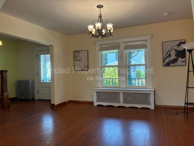 Building Photo - 51 Nesbit Ave