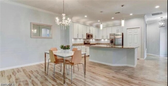 Building Photo - 9170 Woodhurst Dr