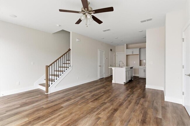 Building Photo - 742 Urban Grange Way