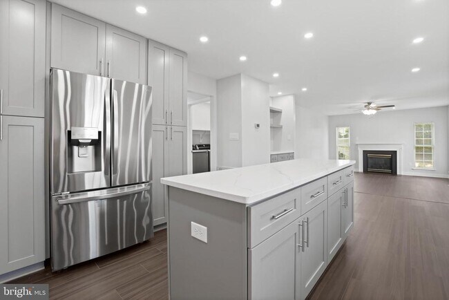 Building Photo - 4001 Mossy Bank Ln