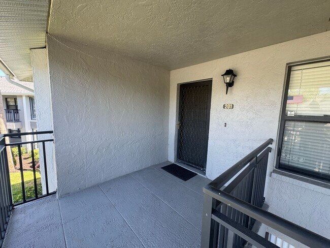 Building Photo - ** ABBEY AT BERKSHIRE VILLAGE ** 2 BED / 2...
