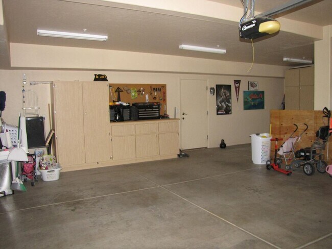 Building Photo - COMING SOON!!! Located in Vail Az  on a premium elevated lot!!