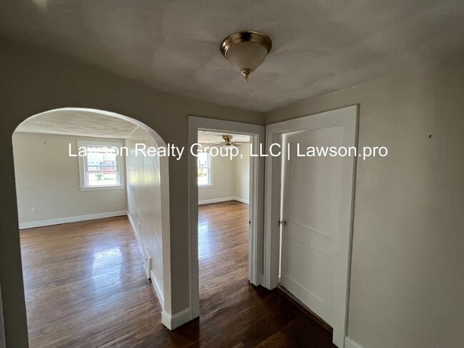 Building Photo - Fauquier 1022-1024
