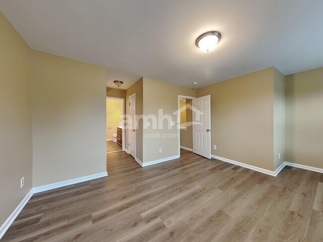 Building Photo - 682 Winners Cir