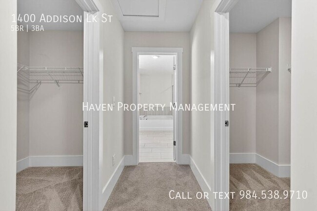 Building Photo - 1400 Addison Lk St